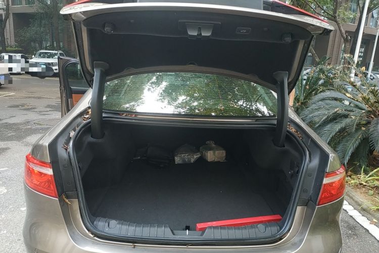 Used Jaguar XFL 2017 XFL 2.0T 240PS Luxury Edition Trunk
