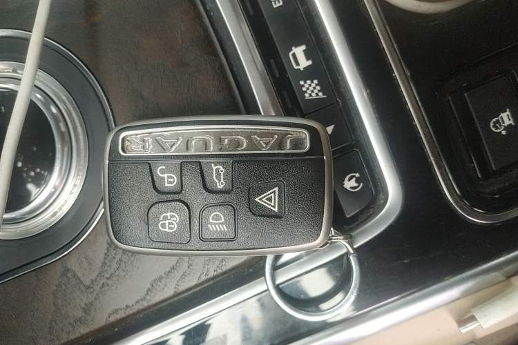 Used Jaguar XFL 2017 XFL 2.0T 240PS Luxury Edition Vehicle Key