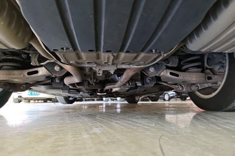Used Jaguar XFL 2017 XFL 2.0T 200PS Windflower Edition Chassis Rear