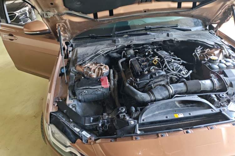 Used Jaguar XFL 2017 XFL 2.0T 200PS Windflower Edition Engine Bay Right