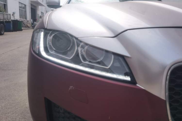Used Jaguar XFL 2017 XFL 2.0T 240PS Luxury Edition Right Front Headlight