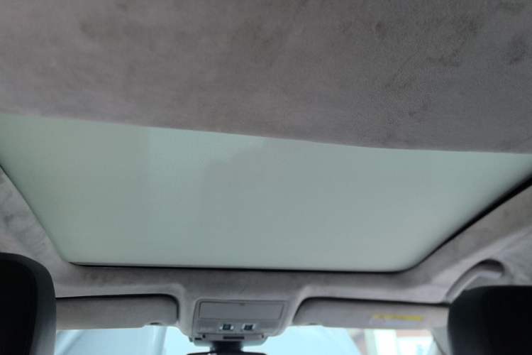 Used Jaguar XFL 2017 XFL 2.0T 200PS Luxury Edition Headliner