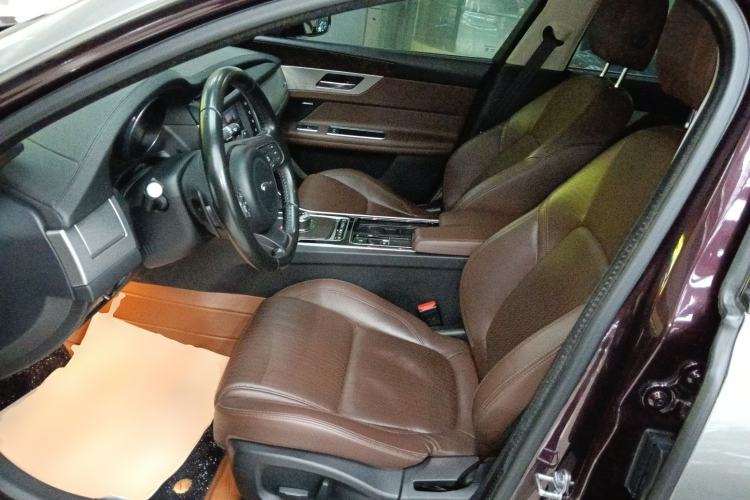 Used Jaguar XFL 2017 XFL 2.0T 200PS Luxury Edition Left Front Seat
