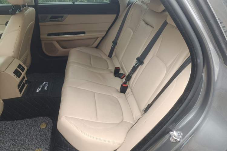 Used Jaguar XFL 2017 XFL 2.0T 200PS Luxury Edition Left Rear Seat