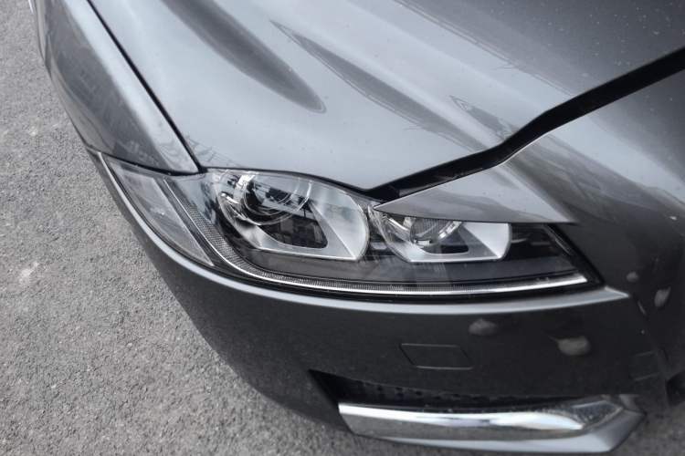 Used Jaguar XFL 2017 XFL 2.0T 200PS Luxury Edition Right Front Headlight