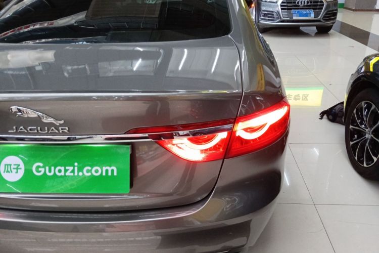 Used Jaguar XFL 2017 XFL 2.0T 200PS Luxury Edition Right Rear Taillight