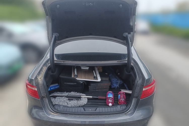 Used Jaguar XFL 2017 XFL 2.0T 200PS Luxury Edition Trunk