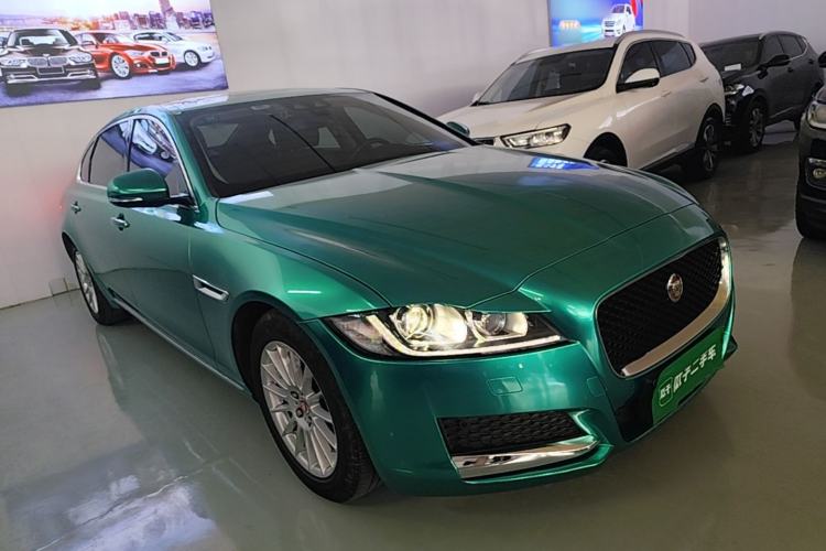 Used Jaguar XFL 2017 XFL 2.0T 200PS Elite Edition Front Right 45 Deg