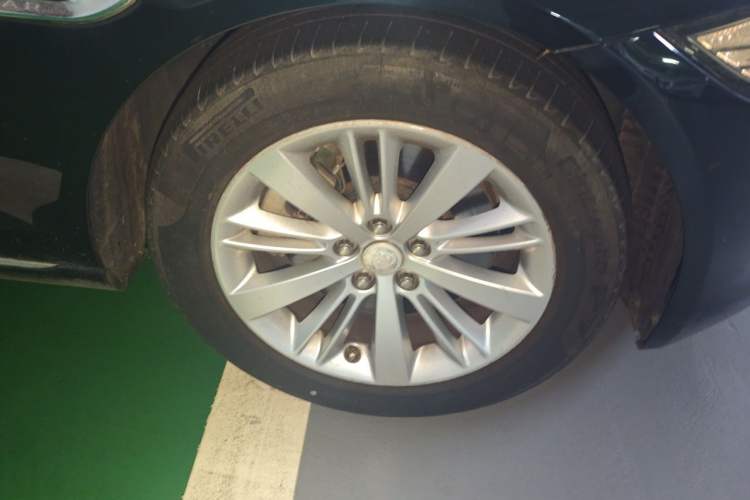 Used Jaguar XFL 2017 XFL 2.0T 240PS Luxury Edition Right Front Wheel Hub