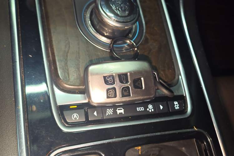 Used Jaguar XFL 2017 XFL 2.0T 240PS Luxury Edition Vehicle Key