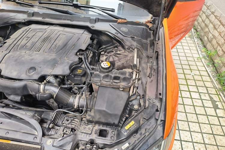 Used Jaguar XFL 2017 XFL 3.0 SC 340 PS Luxury Edition Engine Bay Left