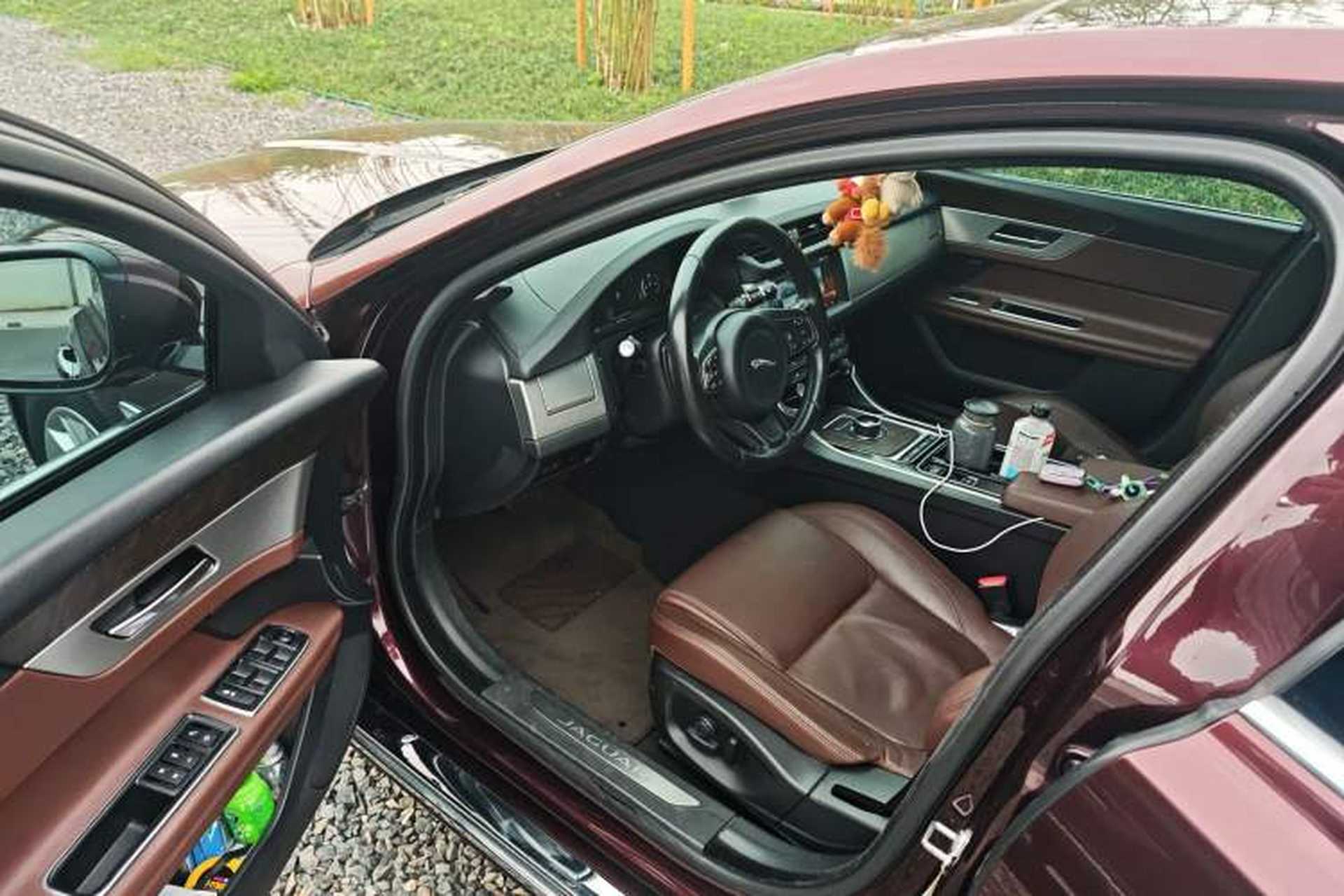 Used Jaguar XFL 2017 XFL 2.0T 240PS Premium Edition Driver Seat