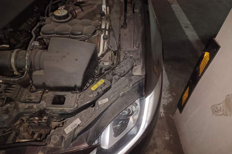 Used Jaguar XFL 2017 XFL 2.0T 200PS Windflower Edition Engine Bay Left