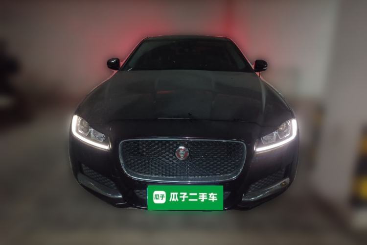 Used Jaguar XFL 2017 XFL 2.0T 200PS Windflower Edition Front
