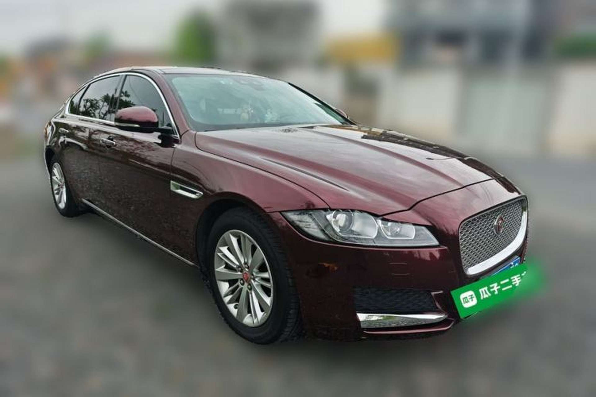 Used Jaguar XFL 2017 XFL 2.0T 240PS Premium Edition Front Right 45 Deg