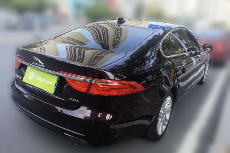 Used Jaguar XFL 2017 XFL 2.0T 240PS Premium Edition Rear Right 45 Deg