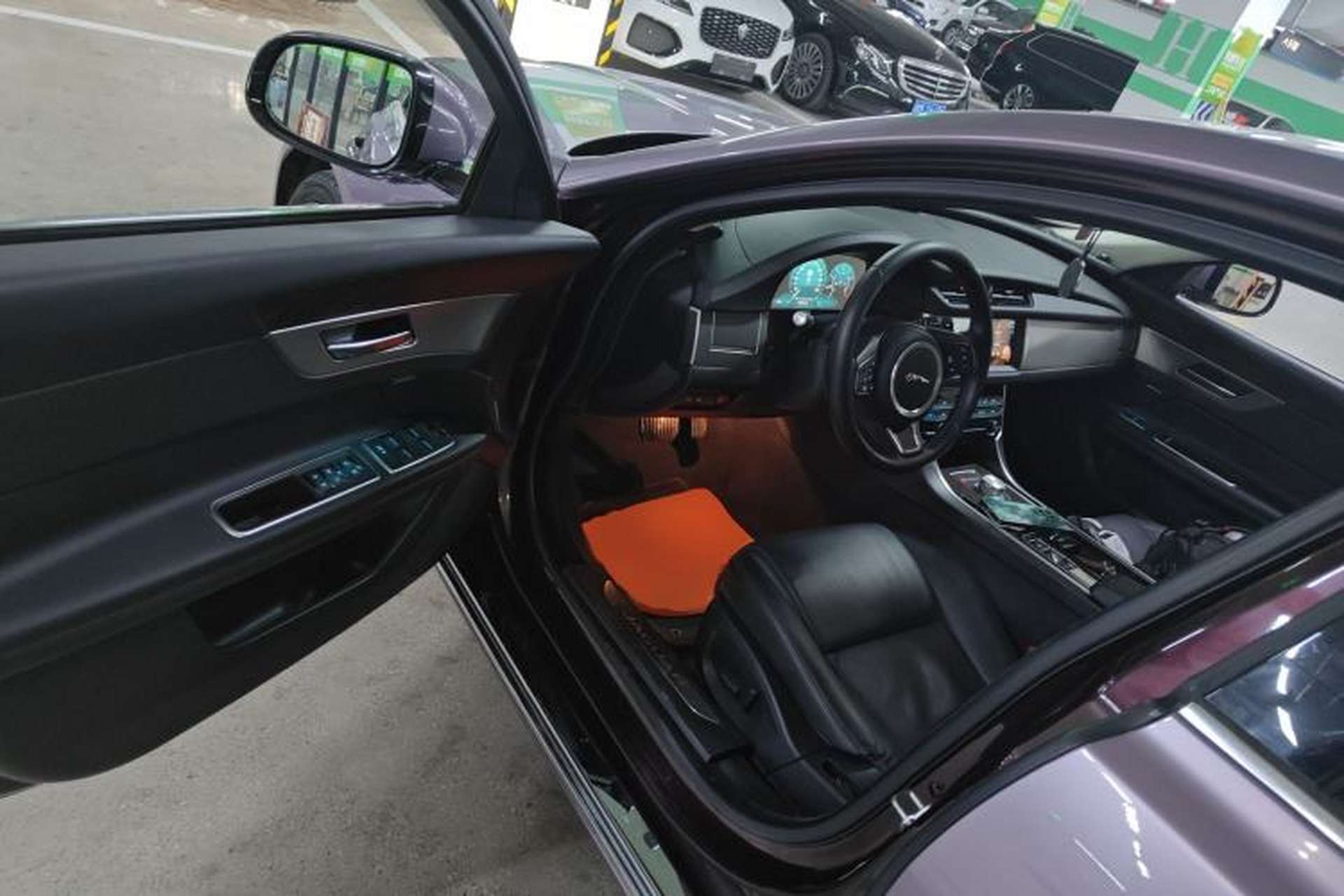 Used Jaguar XFL 2017 XFL 2.0T 240PS Luxury Edition Driver Seat