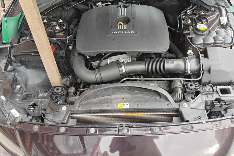 Used Jaguar XFL 2017 XFL 2.0T 240PS Luxury Edition Engine Bay