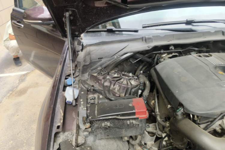 Used Jaguar XFL 2017 XFL 2.0T 240PS Premium Edition Engine Bay Right
