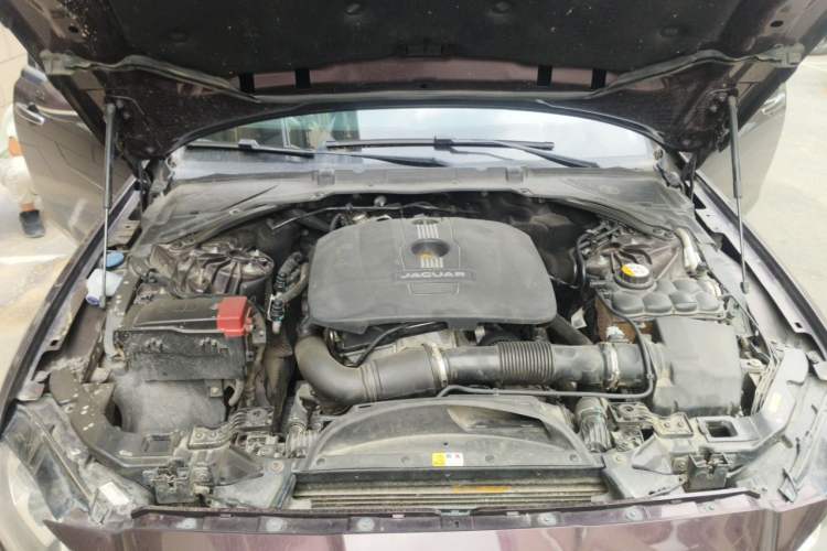 Used Jaguar XFL 2017 XFL 2.0T 240PS Premium Edition Engine Bay