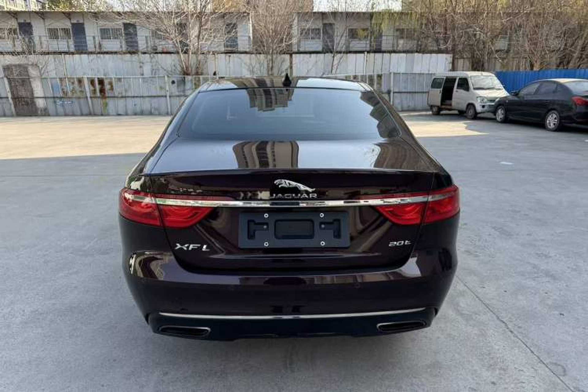Used Jaguar XFL 2017 XFL 2.0T 200PS Windflower Edition Exterior 4