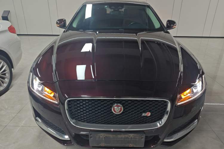 Used Jaguar XFL 2017 XFL 2.0T 240PS Luxury Edition Front