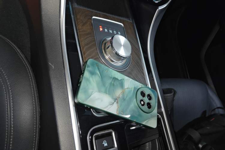 Used Jaguar XFL 2017 XFL 2.0T 240PS Luxury Edition Gear Lever