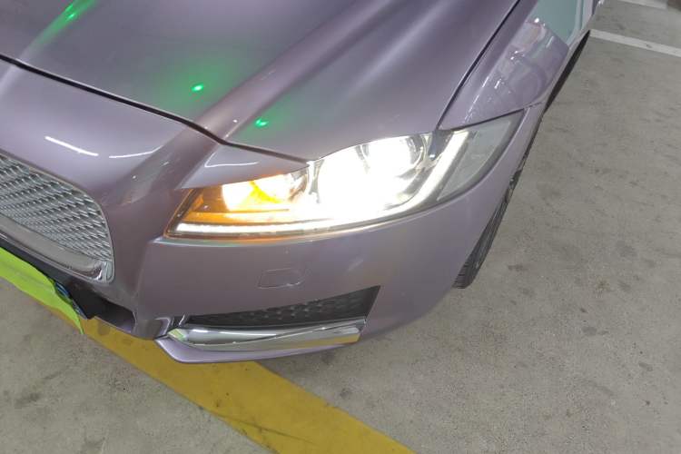 Used Jaguar XFL 2017 XFL 2.0T 240PS Luxury Edition Left Front Headlight