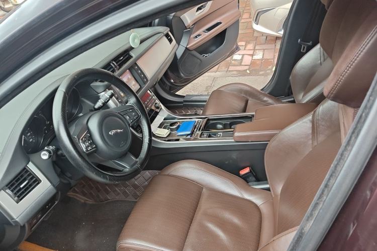 Used Jaguar XFL 2017 XFL 2.0T 240PS Luxury Edition Left Front Seat