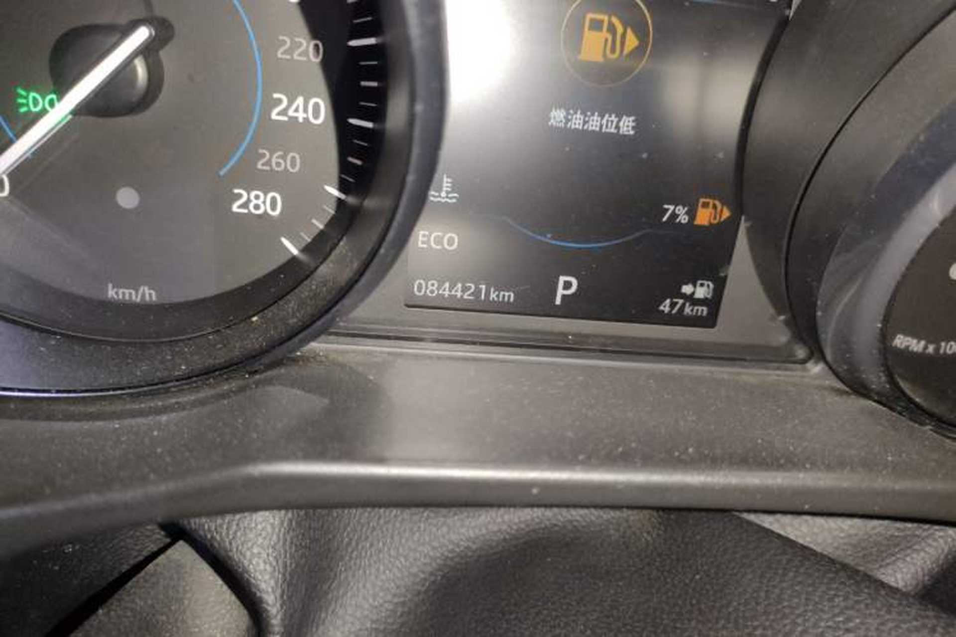 Used Jaguar XFL 2017 XFL 2.0T 200PS Luxury Edition Odometer Close Up
