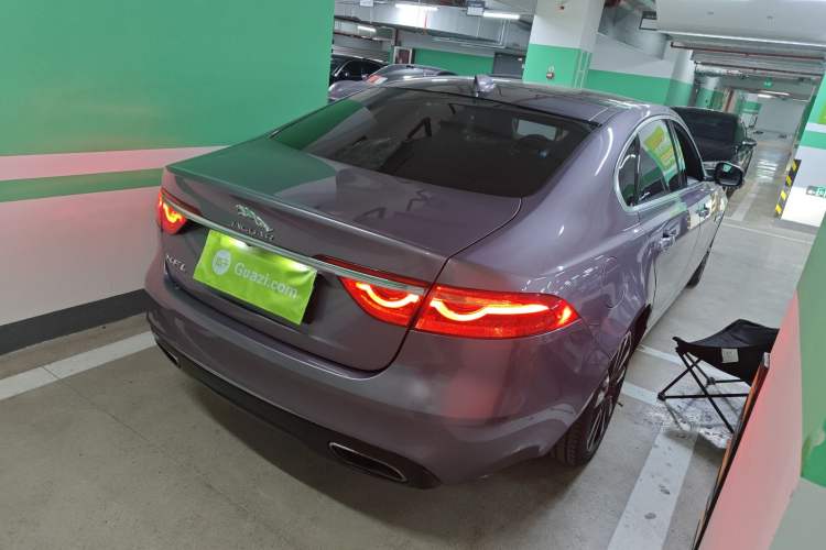 Used Jaguar XFL 2017 XFL 2.0T 240PS Luxury Edition Rear Right 45 Deg