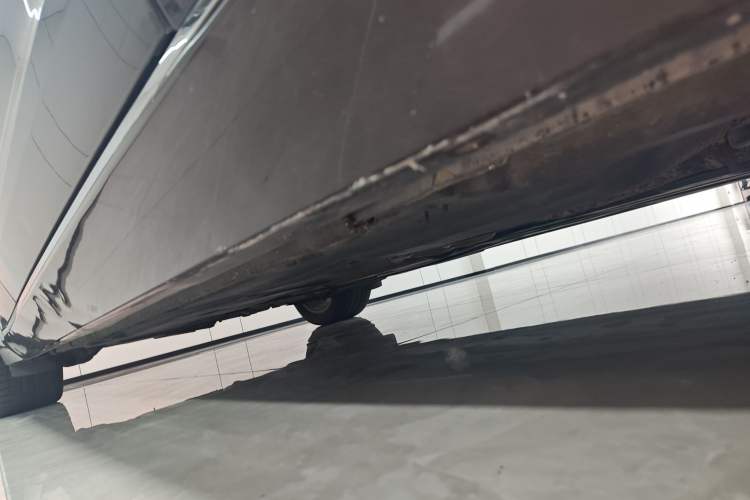 Used Jaguar XFL 2017 XFL 2.0T 240PS Luxury Edition Right Side Sill