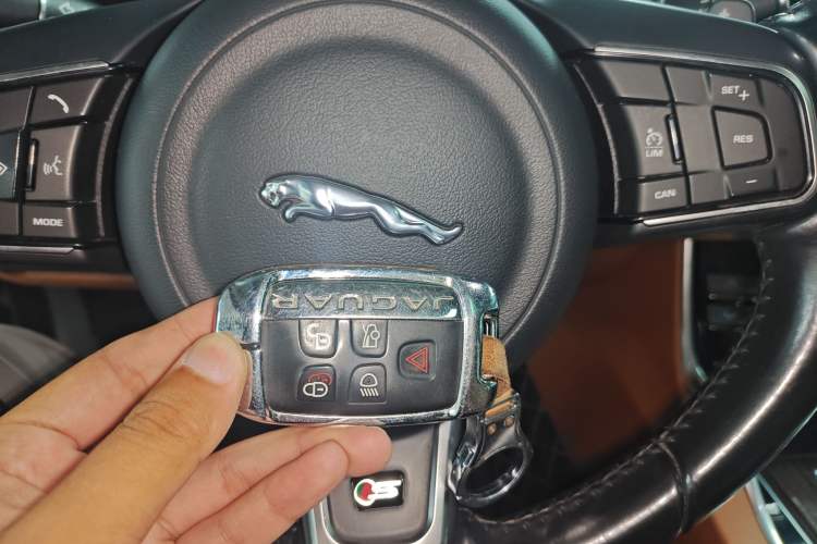 Used Jaguar XFL 2017 XFL 2.0T 240PS Luxury Edition Vehicle Key
