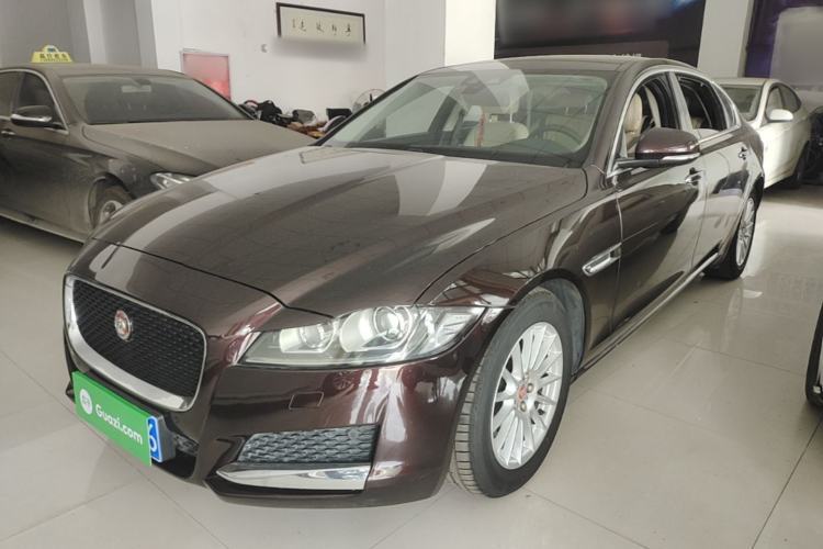 Used Jaguar XFL 2017 XFL 2.0T 200PS Luxury Edition Guazi used car, China used car export, Used car for sale, Used Jaguar cars, Cheapest cars for sale