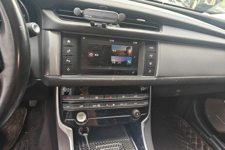 Used Jaguar XFL 2017 XFL 2.0T 200PS Windflower Edition Audio And AC Panel