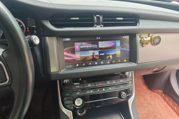 Used Jaguar XFL 2017 XFL 2.0T 240PS Premium Edition Audio And AC Panel