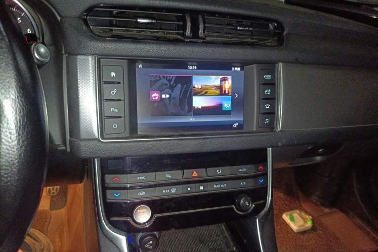 Used Jaguar XFL 2017 XFL 2.0T 200PS Windflower Edition Audio And AC Panel