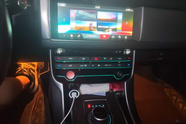 Used Jaguar XFL 2017 XFL 2.0T 240PS Premium Edition Audio And AC Panel