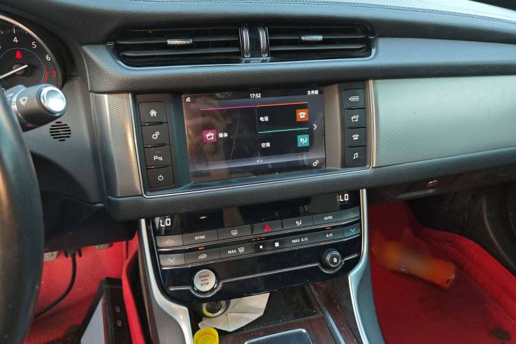Used Jaguar XFL 2017 XFL 2.0T 200PS Windflower Edition Audio And AC Panel