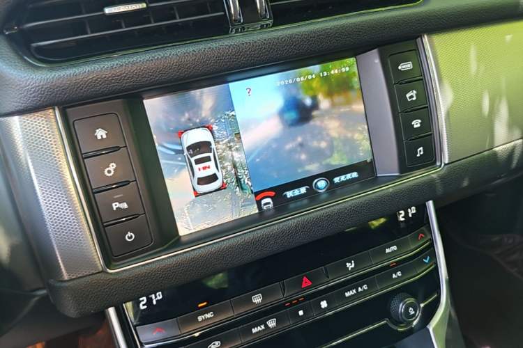 Used Jaguar XFL 2017 XFL 2.0T 200PS Windflower Edition Audio And AC Panel