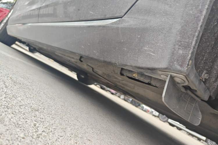 Used Jaguar XFL 2017 XFL 2.0T 200PS Windflower Edition Chassis Rear Left