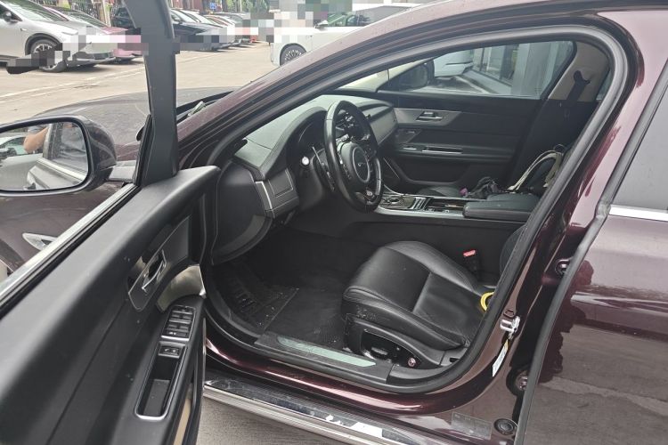 Used Jaguar XFL 2017 XFL 2.0T 200PS Windflower Edition Driver Seat