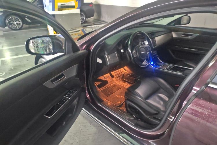 Used Jaguar XFL 2017 XFL 2.0T 200PS Luxury Edition Driver Seat
