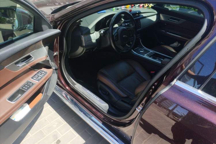 Used Jaguar XFL 2017 XFL 2.0T 240PS Luxury Edition Driver Seat