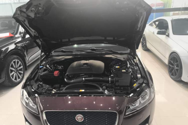 Used Jaguar XFL 2017 XFL 2.0T 200PS Luxury Edition Engine Bay