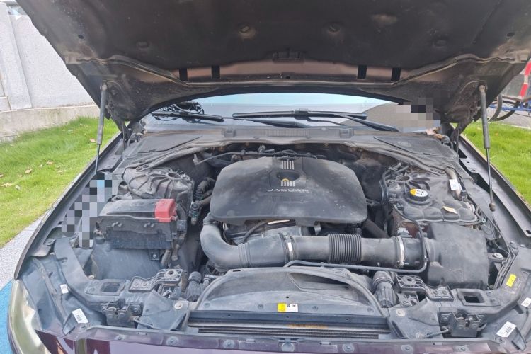 Used Jaguar XFL 2017 XFL 2.0T 200PS Elite Edition Engine Bay