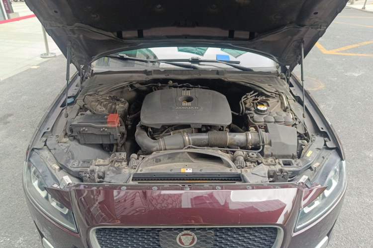 Used Jaguar XFL 2017 XFL 2.0T 240PS Premium Edition Engine Bay