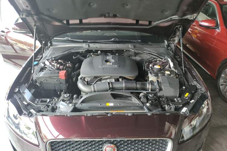 Used Jaguar XFL 2017 XFL 2.0T 240PS Luxury Edition Engine Bay