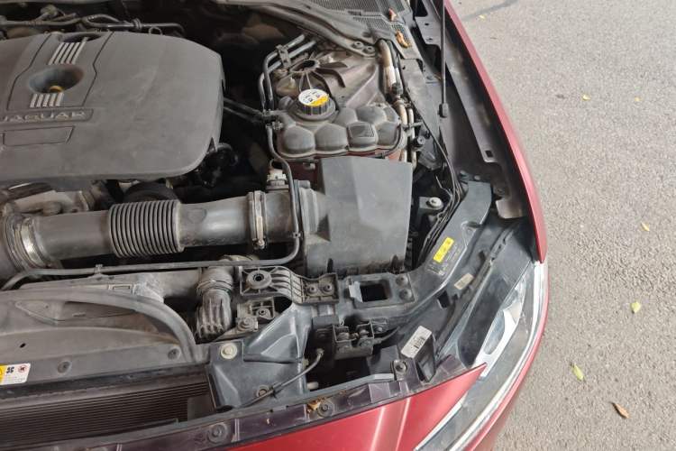 Used Jaguar XFL 2017 XFL 2.0T 200PS Windflower Edition Engine Bay Left