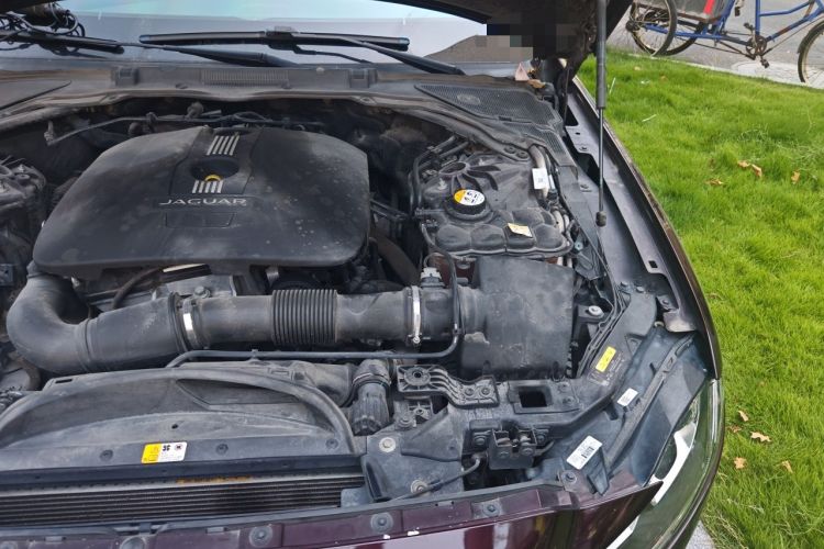 Used Jaguar XFL 2017 XFL 2.0T 200PS Elite Edition Engine Bay Left